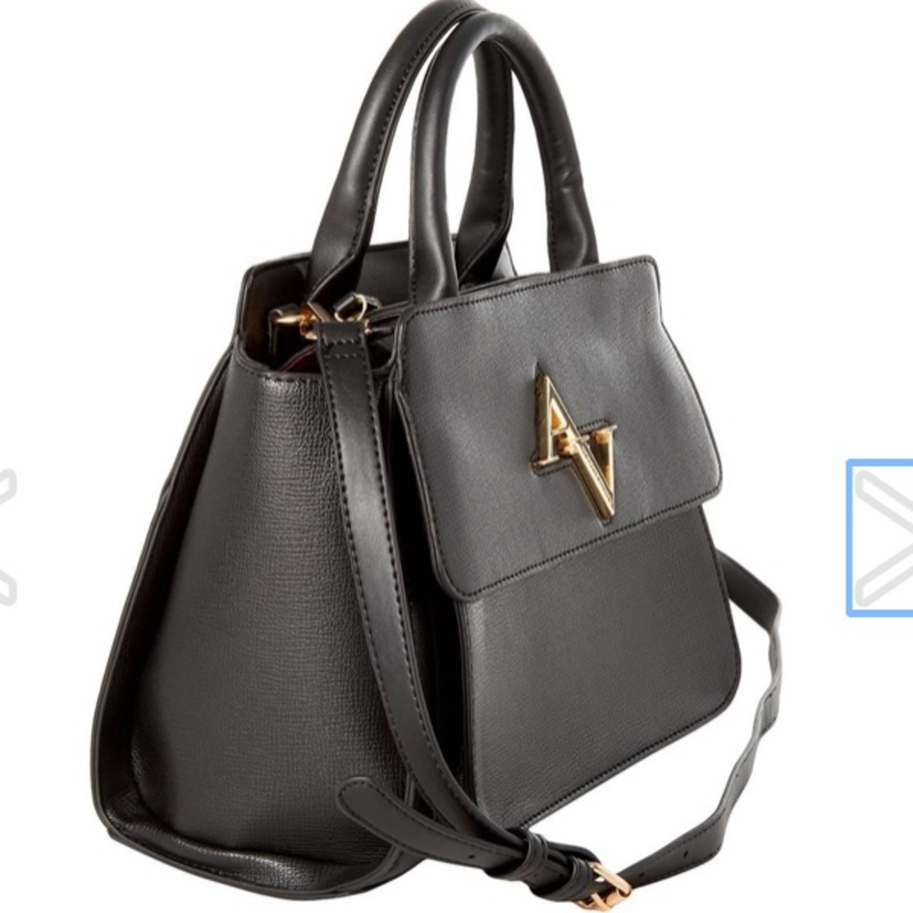 👜ADRIENNE VITTADINI👜TRAPUNTO LATCH SATCHEL👜 - Picture 2 of 8